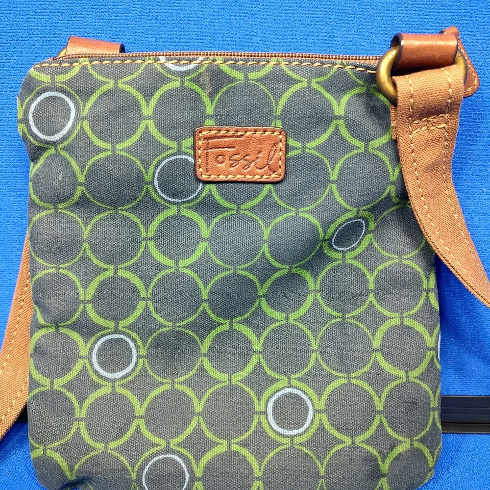 Fossil purse